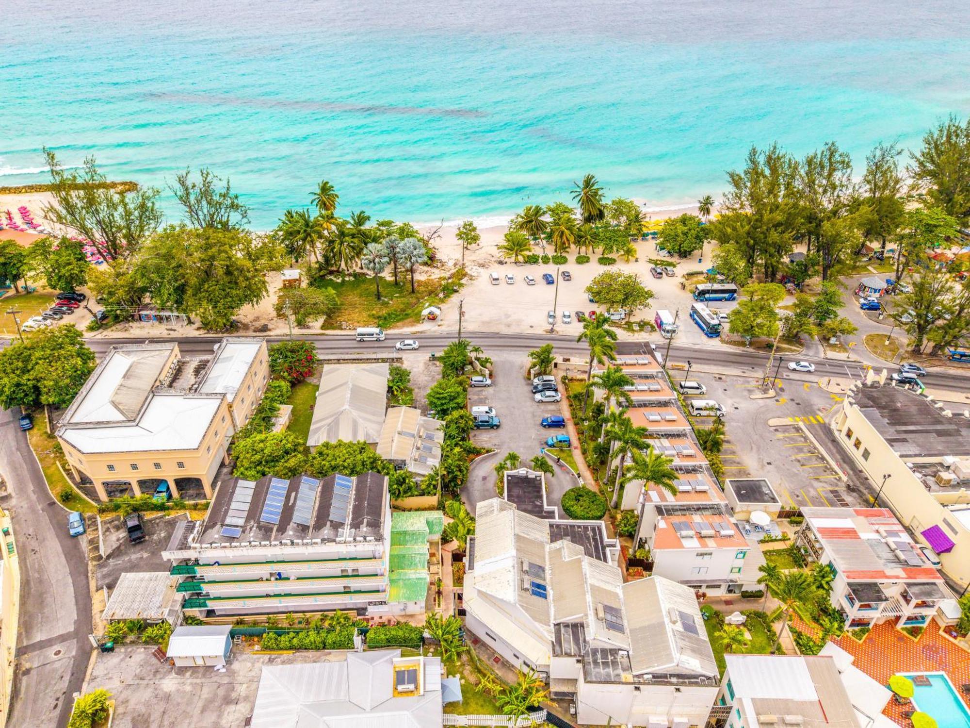 Blue Horizon Hotel Rockley エクステリア 写真